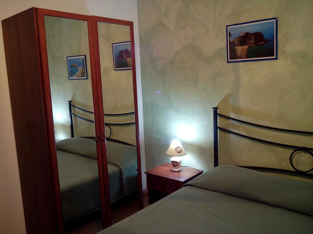 Residenza La Vigna Aparthotel ปาร์เกลียา ภายนอก รูปภาพ
