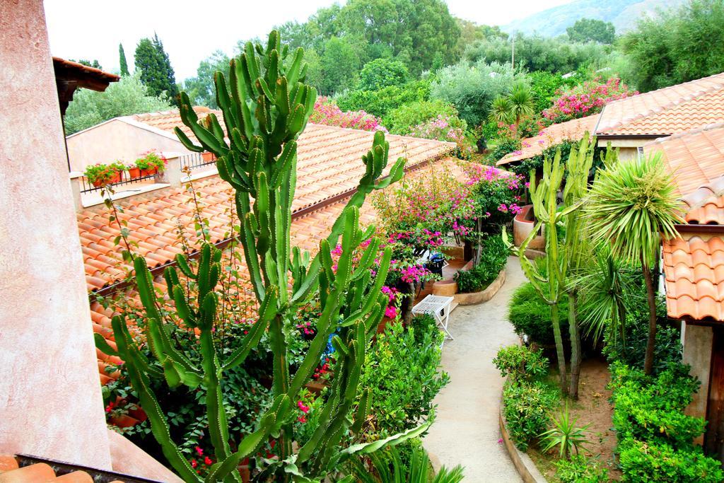 Residenza La Vigna Aparthotel ปาร์เกลียา ภายนอก รูปภาพ