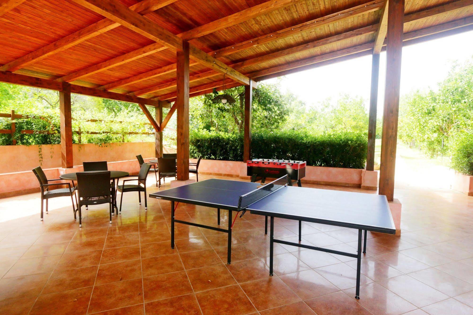 Residenza La Vigna Aparthotel ปาร์เกลียา ภายนอก รูปภาพ